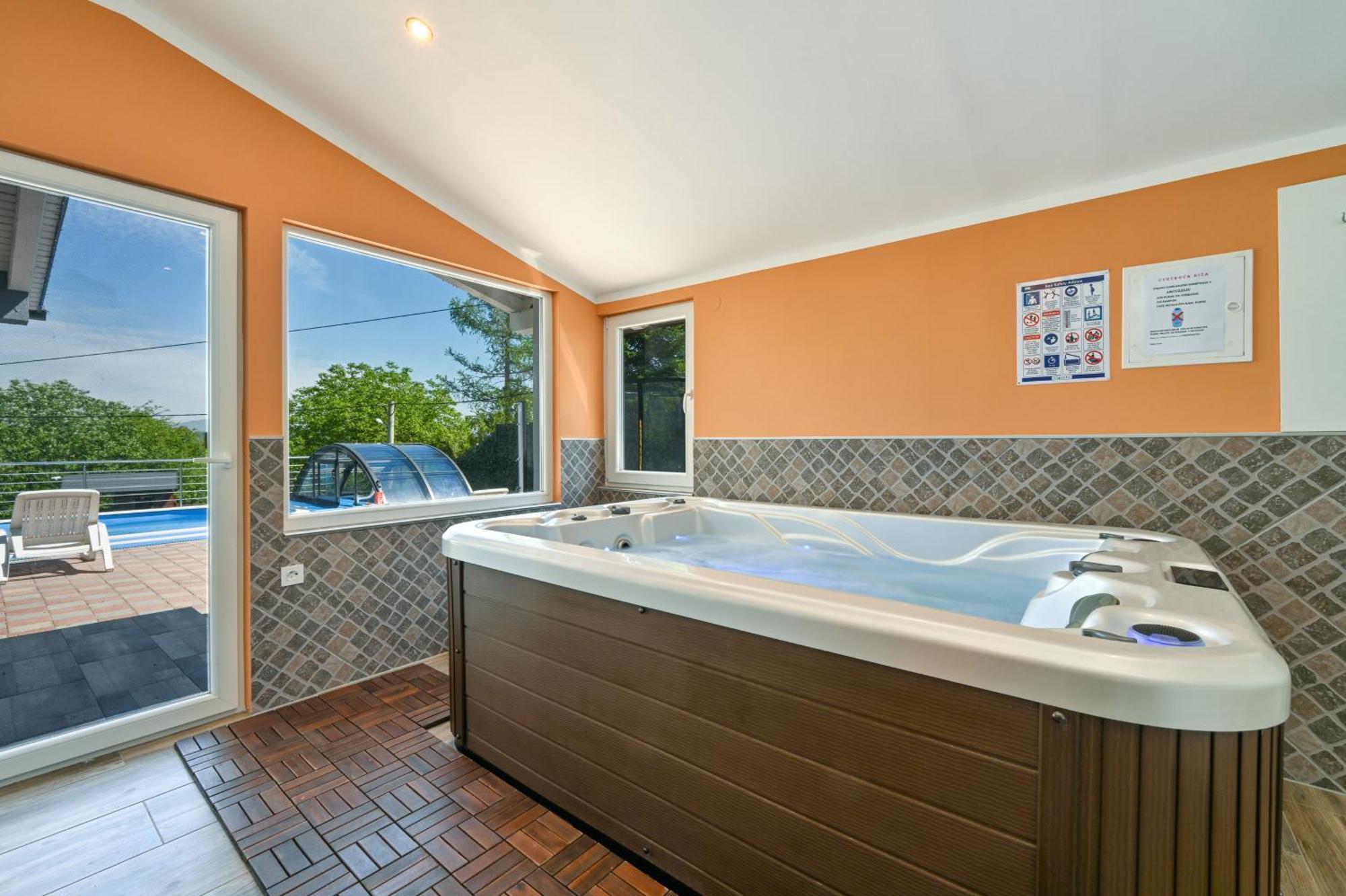 Cvetkova Hiza Sa Jacuzzijem Villa Tuheljske Toplice Exteriör bild