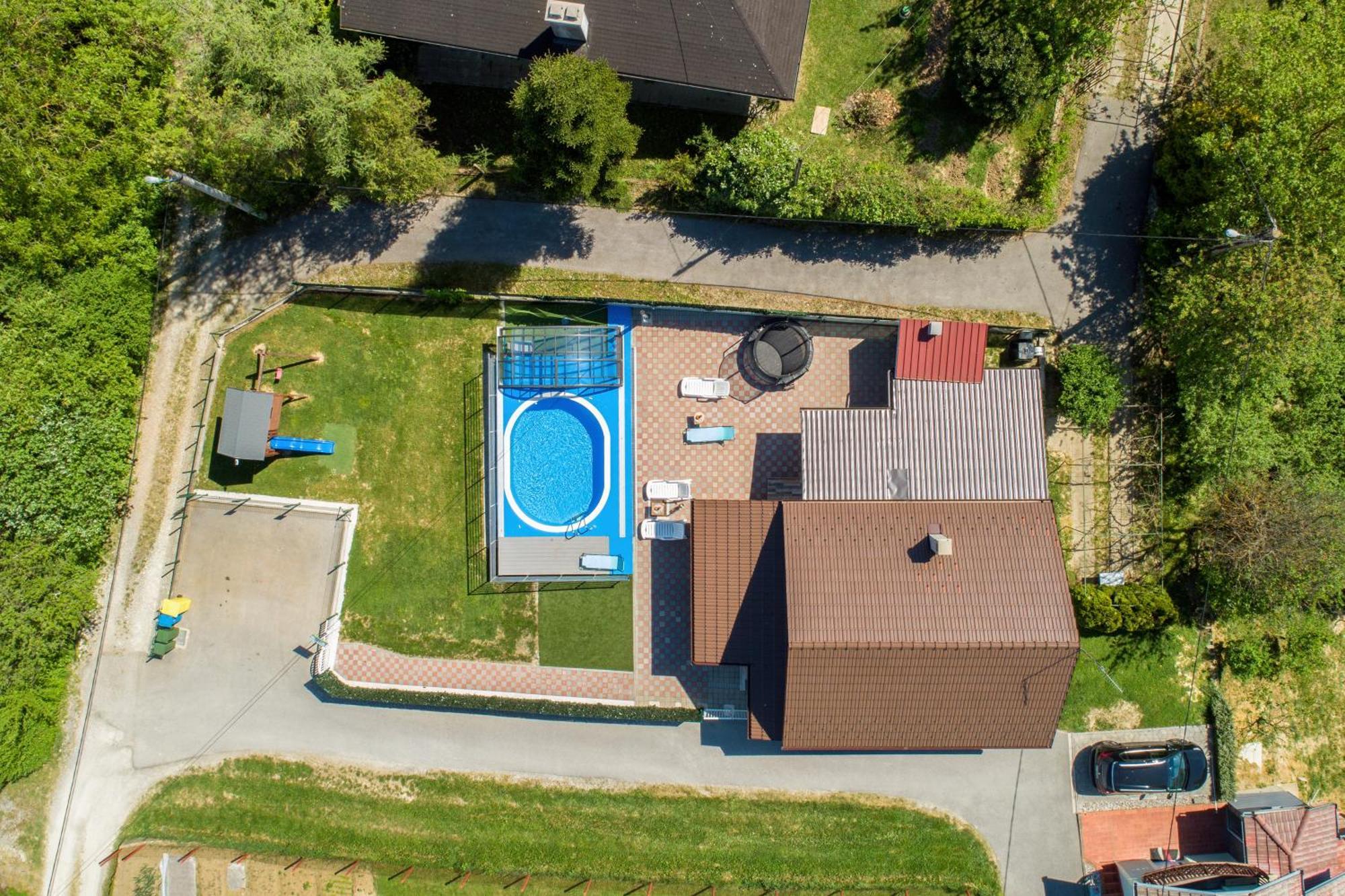 Cvetkova Hiza Sa Jacuzzijem Villa Tuheljske Toplice Exteriör bild